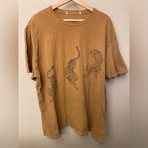 Urban Outfitters oversized tigers t-shirt